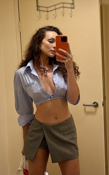 Full leaked Abbie chatfield page private onlyfans photo