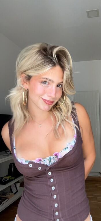 Ainsley Rolstad