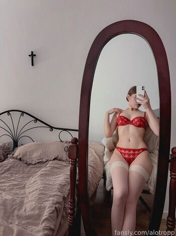 Full leaked Allotrop private onlyfans photo