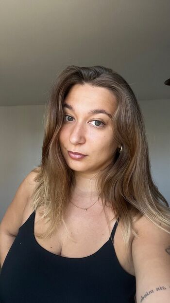 Full leaked Apoline perret private onlyfans photo