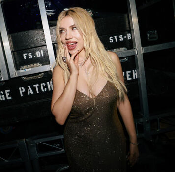 Full leaked Ava max private onlyfans photo