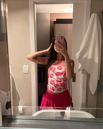 Full leaked Bella bertoli page private onlyfans photo