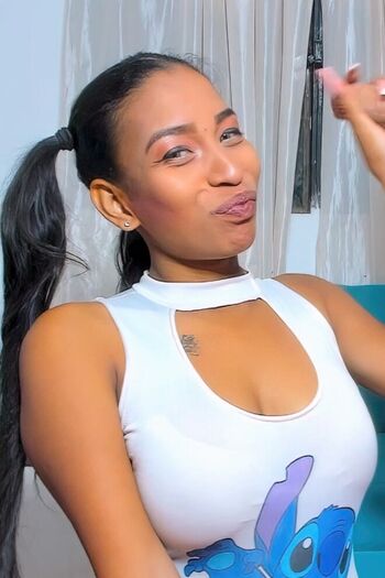 Full leaked Brokenlatinawhores private onlyfans photo