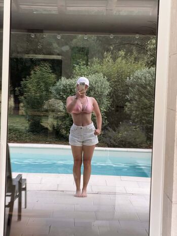 Full leaked Caitlinnmazza private onlyfans photo