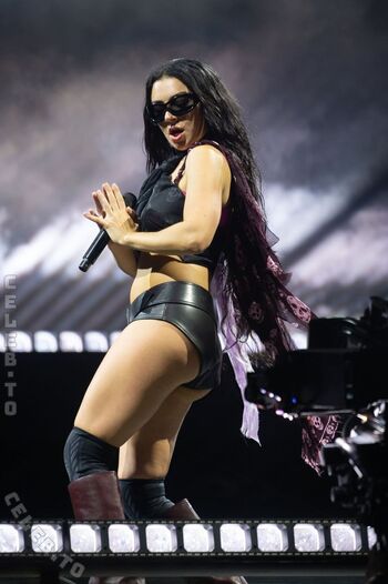 Full leaked Charli xcx private onlyfans photo