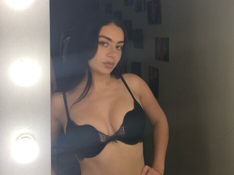 Full leaked Charli xcx private onlyfans photo
