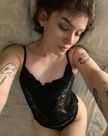 Full leaked Clavel private onlyfans photo