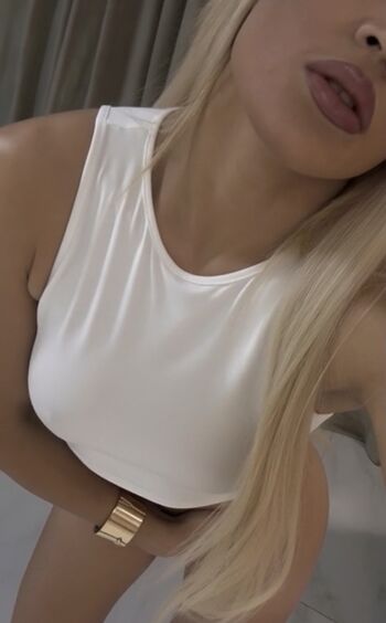 Full leaked Correbonfim private onlyfans photo