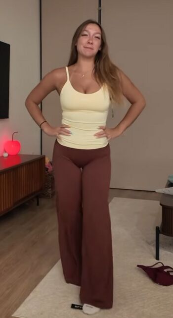 Full leaked Crazyjamjam private onlyfans photo