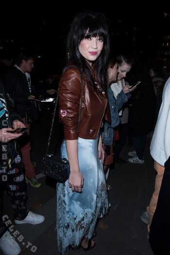 Full leaked Daisy lowe page private onlyfans photo