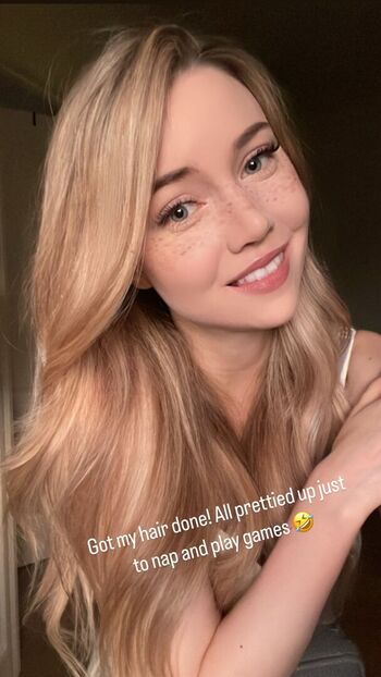 Full leaked Dizzykitten page private onlyfans photo