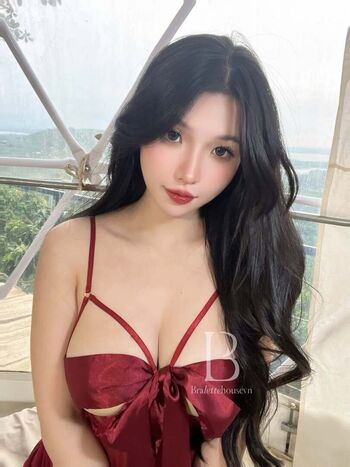 Full leaked Duyenn hipp private onlyfans photo