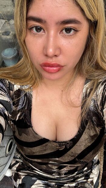 Full leaked Elisetran private onlyfans photo