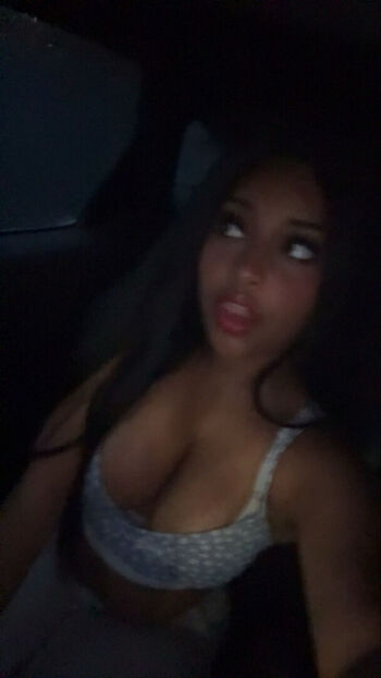 Ella_Belay