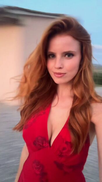 Full leaked Emily deyt aysage  page private onlyfans photo