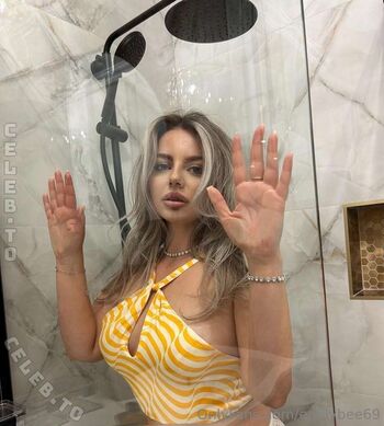 Full leaked Emilybee page private onlyfans photo