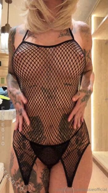 Full leaked Essie ann bone page private onlyfans photo