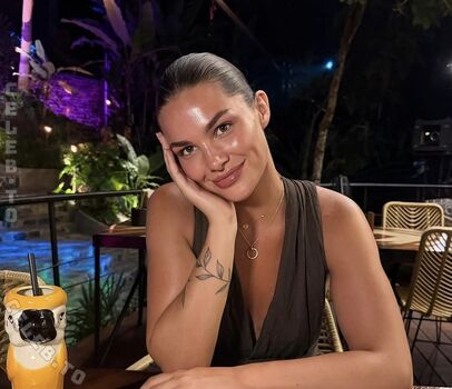 Full leaked Estelle kieft page private onlyfans photo