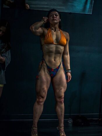 Full leaked Fitbyshull private onlyfans photo