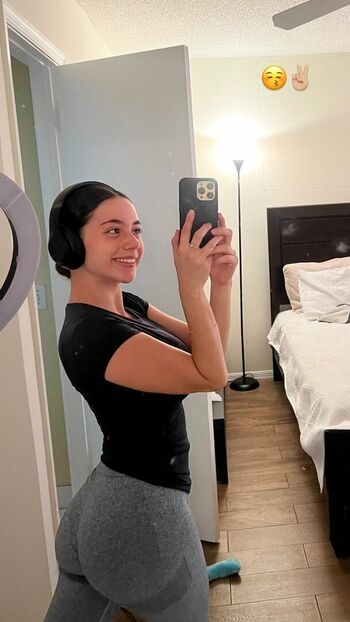 Full leaked Gal gool private onlyfans photo