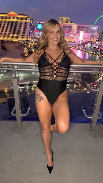 itsnikkibitch_xo