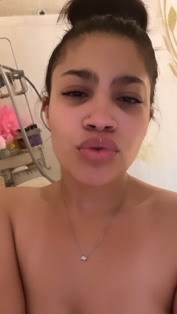 Full leaked Jadeluvxoxo private onlyfans photo