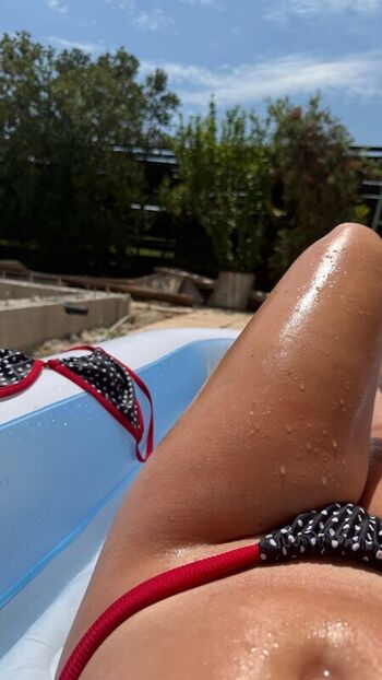 Full leaked Julieczr private onlyfans photo