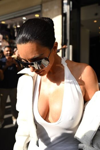 Full leaked Kim kardashian private onlyfans photo
