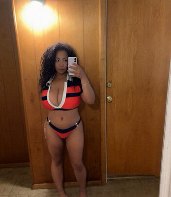 Full leaked Kurvy kary private onlyfans photo