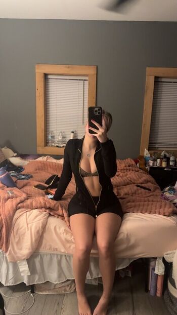 Full leaked Kyliestover private onlyfans photo