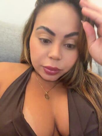 Full leaked Lariic private onlyfans photo