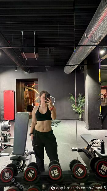 Full leaked Leash private onlyfans photo