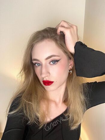Full leaked Lerylunn private onlyfans photo