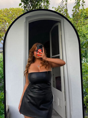 Full leaked Liv drake private onlyfans photo