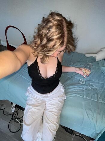 Full leaked M ae private onlyfans photo