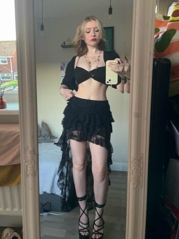 Full leaked M ae private onlyfans photo