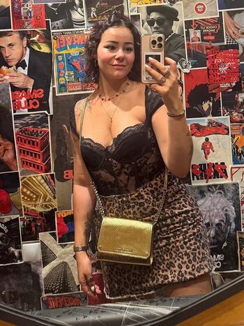 Full leaked Madamebrtzl private onlyfans photo