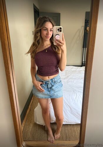 Full leaked Maddiexmyles private onlyfans photo