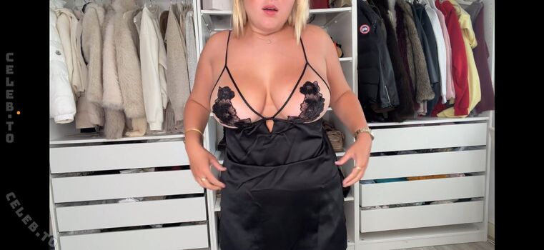 Full leaked Marsdenit private onlyfans photo