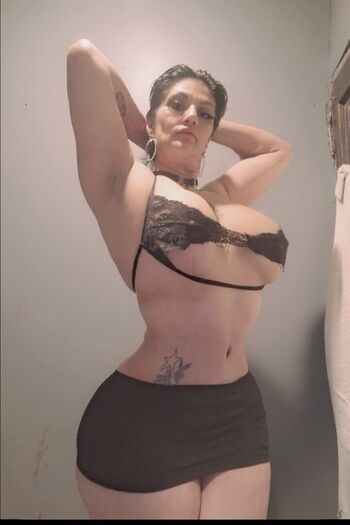 Full leaked Miabarron private onlyfans photo