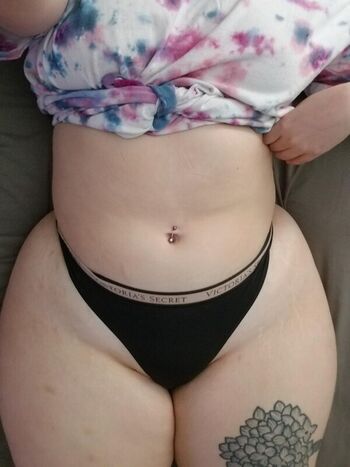Full leaked Miabumble private onlyfans photo