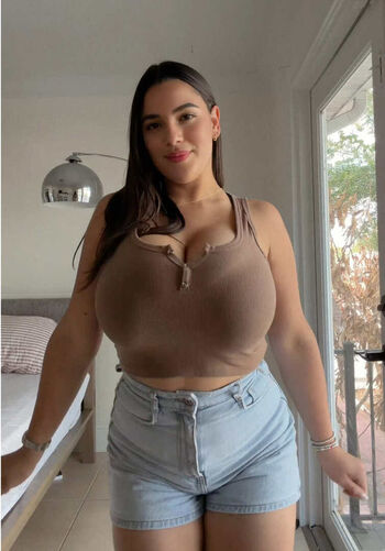 Full leaked Mimi private onlyfans photo