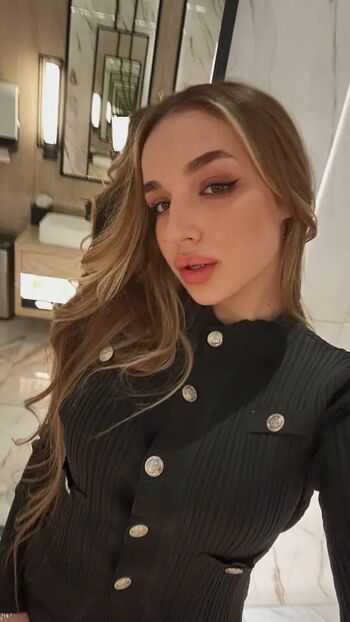 Full leaked Miss dariali private onlyfans photo