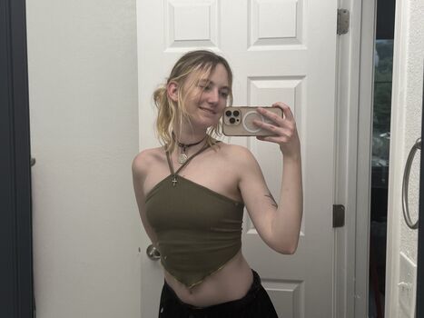 Full leaked Mozzstixer private onlyfans photo