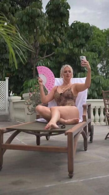 Full leaked Nicole arbour private onlyfans photo