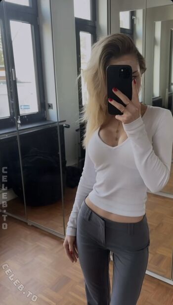 Full leaked Ninechenmaus private onlyfans photo