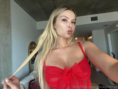 Full leaked Oliviagreenxx private onlyfans photo