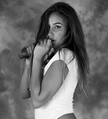 Pamela Moon Pamela03