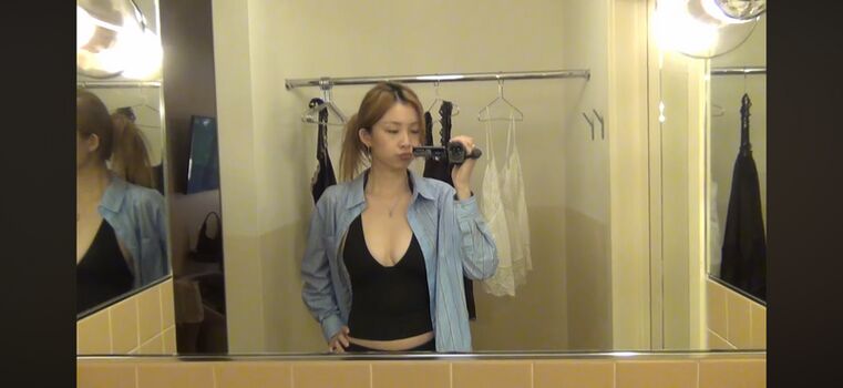 Full leaked Pipluptiny private onlyfans photo