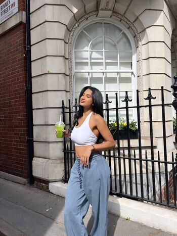 Full leaked Pujaghedia private onlyfans photo